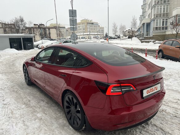 2021 Tesla Model 3 Performance I, красный, 3750000 рублей - вид 5
