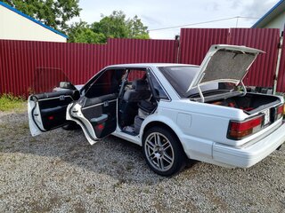 1984 Nissan Bluebird Maxima II (PU11), белый, 450000 рублей, вид 3