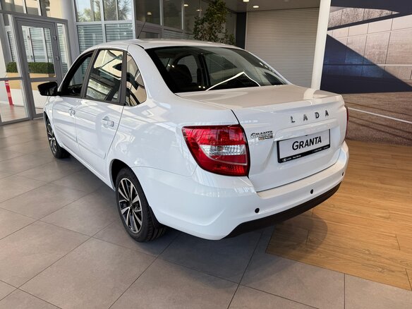 2025 Lada (ВАЗ) Granta I Рестайлинг, белый, 1260000 рублей - вид 6