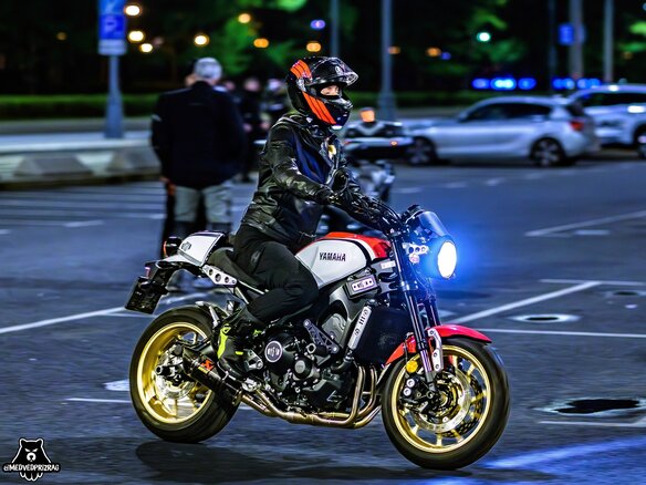 2020 Yamaha XSR900, белый, 900000 рублей - вид 11