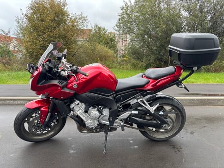 2008 Yamaha FZ1, красный, 600000 рублей, вид 3