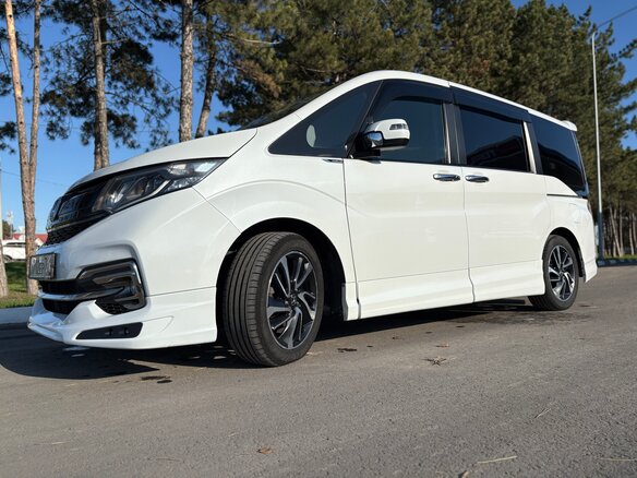 2015 Honda Stepwgn Spada V, белый, 1600000 рублей - вид 8