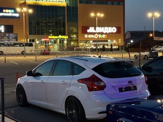 2012 Ford Focus III, белый, 930000 рублей, вид 1