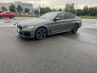 2021 BMW 5 серии 530d xDrive VII (G30/G31/G38) Рестайлинг, серый, 7900000 рублей, вид 1