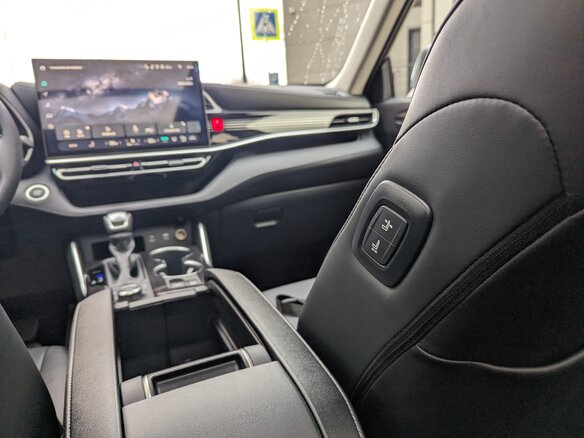 2026 Toyota Highlander IV (XU70), чёрный, 5390000 рублей - вид 16