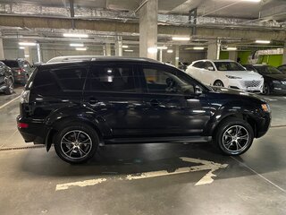 2010 Mitsubishi Outlander II Рестайлинг, чёрный, 1499999 рублей, вид 4