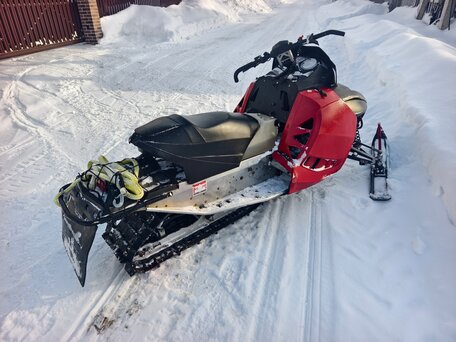 2006 BRP Lynx Rave, красный, 310000 рублей, вид 3