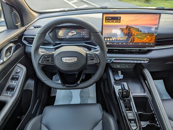 2026 Geely Coolray (Binyue L) I Рестайлинг 2, серый, 2700000 рублей - вид 8