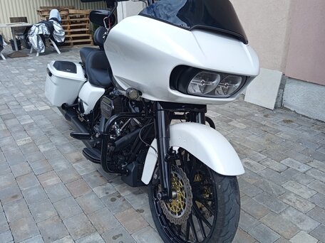 2018 Harley-Davidson Road Glide Special, белый, 1777777 рублей, вид 3