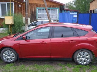2011 Ford Focus III, пурпурный, 530000 рублей, вид 3