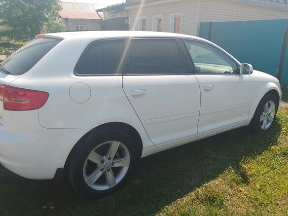 2011 Audi A3 II (8P) Рестайлинг 2, белый, 880000 рублей - вид 6