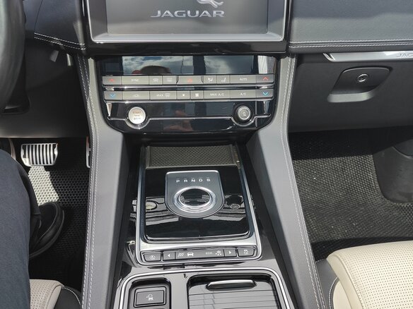 2018 Jaguar F-Pace I, синий, 2999999 рублей - вид 18