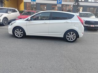 2012 Hyundai Solaris I, белый, 1120000 рублей, вид 3