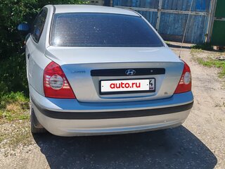 2004 Hyundai Elantra III (XD2) Рестайлинг, серебристый, 275000 рублей, вид 3