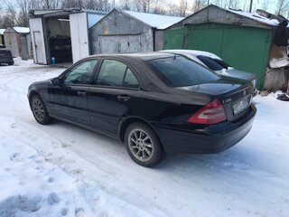 2003 Mercedes-Benz C-Класс 200 II (W203), чёрный, 600000 рублей, вид 3