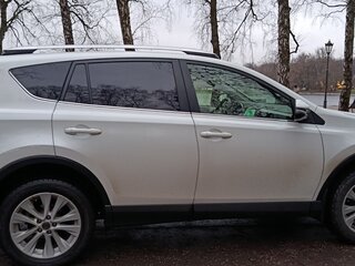 2016 Toyota RAV4 IV (XA40) Рестайлинг, белый, 2500000 рублей, вид 4