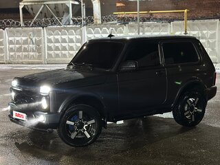 2015 Lada (ВАЗ) 2121 (4x4) Urban I Рестайлинг, серебристый, 380000 рублей, вид 4