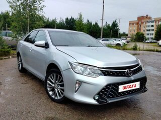2013 Toyota Camry VII (XV50), серебристый, 1170000 рублей, вид 2