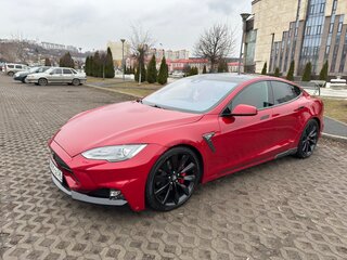 2016 Tesla Model S P90D I Рестайлинг, красный, 3500000 рублей, вид 2