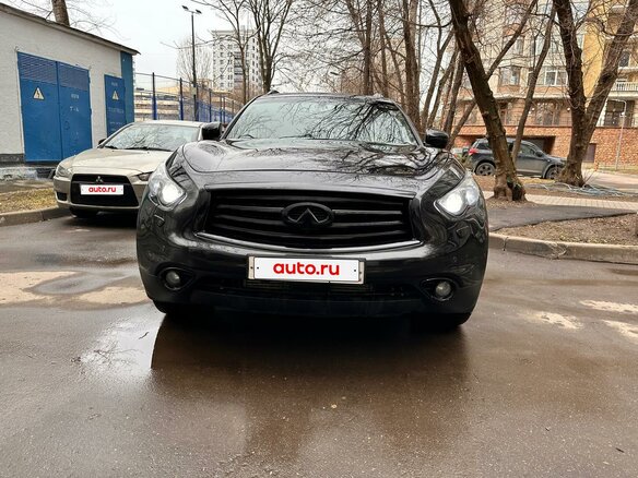 2014 Infiniti QX70, чёрный, 2120000 рублей - вид 2