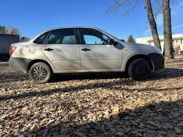 2016 Lada (ВАЗ) Granta I, серебристый, 360000 рублей - вид 4