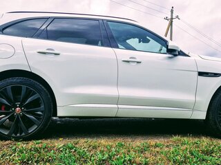 2018 Jaguar F-Pace S I, белый, 2560000 рублей, вид 5
