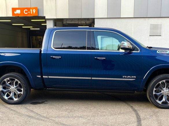 2022 Ram 1500 Crew Cab V, синий, 7400000 рублей - вид 5