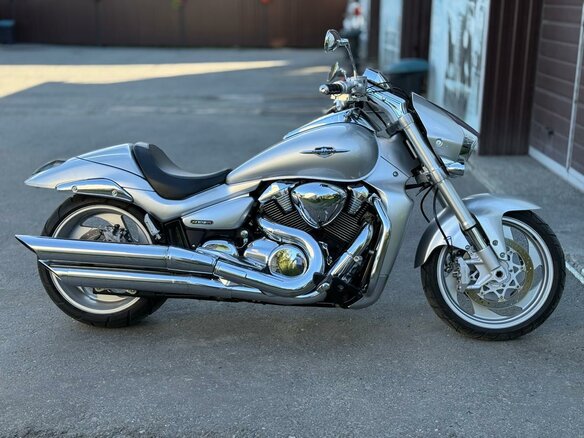 2006 Suzuki Boulevard M109R, серебристый, 999000 рублей