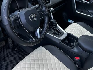 2023 Toyota RAV4 V (XA50), белый, 4900000 рублей, вид 5
