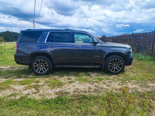 2016 Chevrolet Tahoe IV, серый, 3600000 рублей, вид 3