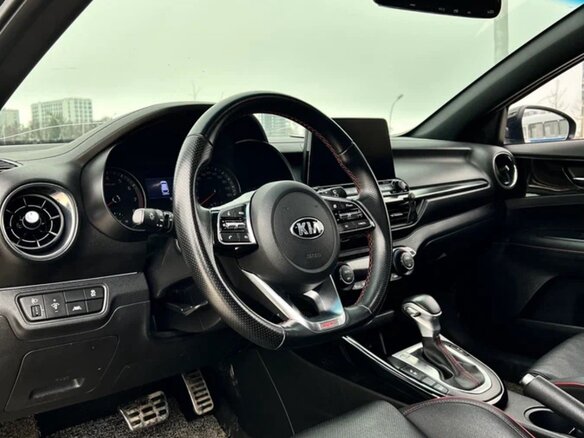 2019 Kia K3 II, серый, 1700000 рублей - вид 5