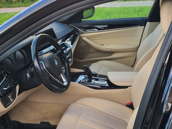 2018 BMW 5 серии 520i VII (G30/G31/G38), коричневый, 2850000 рублей - вид 6