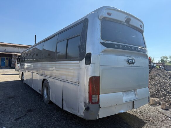 2011 Kia Granbird, серебристый, 550000 рублей - вид 7