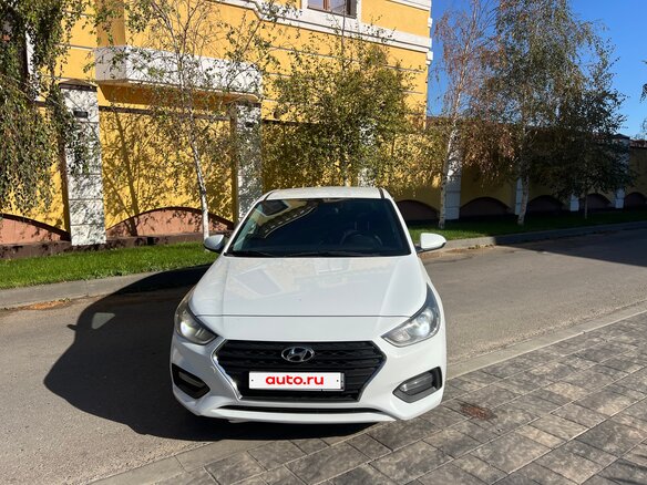 2017 Hyundai Solaris II, белый, 1350000 рублей - вид 1