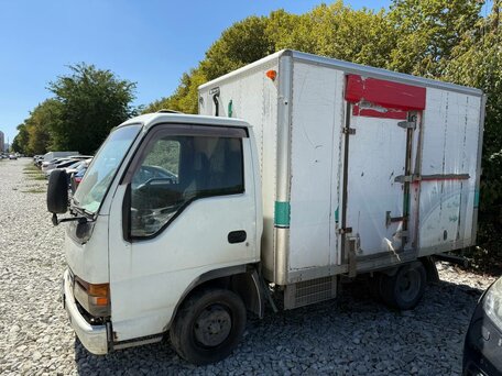 1995 Isuzu Elf (N-series), белый, 790000 рублей, вид 5