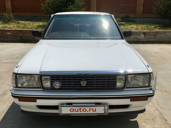 1991 Toyota Crown VIII (S130), белый, 880000 рублей - вид 5