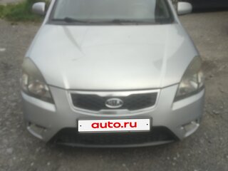 2010 Kia Rio II Рестайлинг, серебристый, 515000 рублей, вид 1