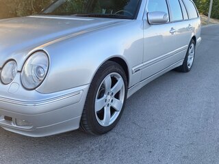 1997 Mercedes-Benz E-Класс 240 II (W210, S210), серебристый, 1500000 рублей, вид 1