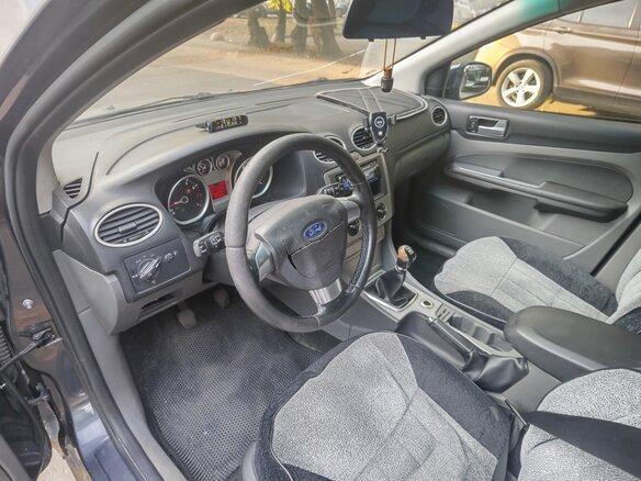 2010 Ford Focus II Рестайлинг, серый, 300000 рублей - вид 19