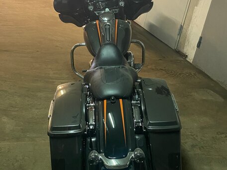 2011 Harley-Davidson Street Glide, чёрный, 900000 рублей, вид 2
