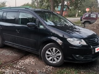 2010 Volkswagen Touran I Рестайлинг, чёрный, 850000 рублей, вид 1