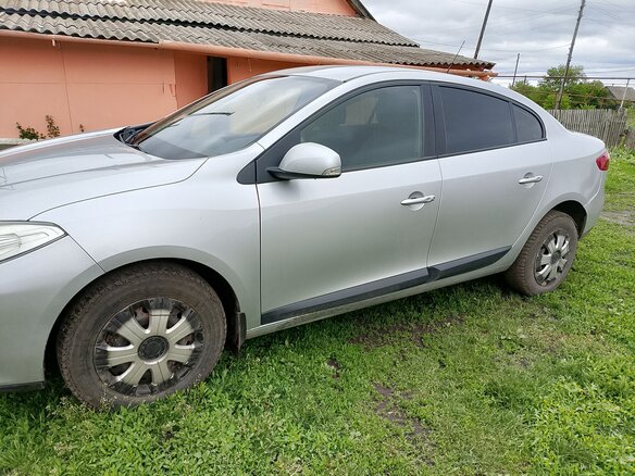 2010 Renault Fluence I, серый, 580000 рублей - вид 5