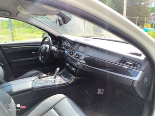 2013 BMW 5 серии 525d xDrive VI (F10/F11/F07), белый, 1890000 рублей, вид 4
