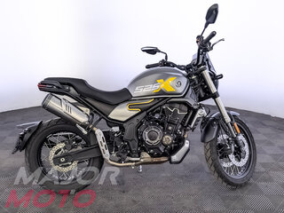 Voge 525R