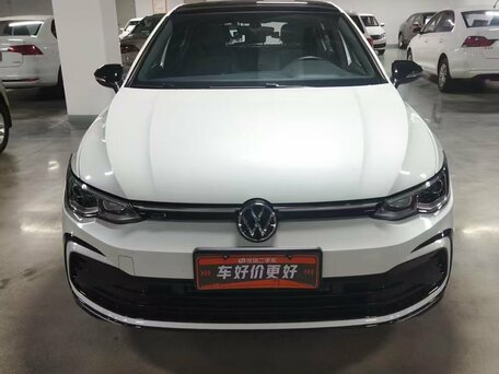 2022 Volkswagen Golf VIII, белый, 1750000 рублей, вид 2