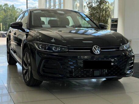 Volkswagen Passat (North America and China) Pro I