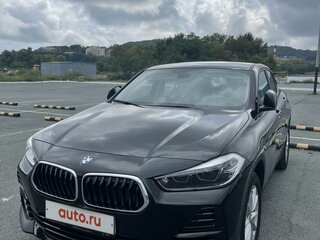 2021 BMW X2 sDrive18i I (F39), чёрный, 3500000 рублей, вид 2