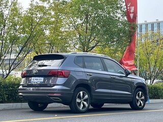 2021 Volkswagen Tharu I, серебристый, 1596912 рублей, вид 4