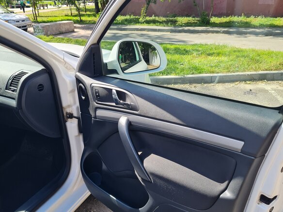 2013 Skoda Octavia II (A5) Рестайлинг, белый, 650000 рублей - вид 12