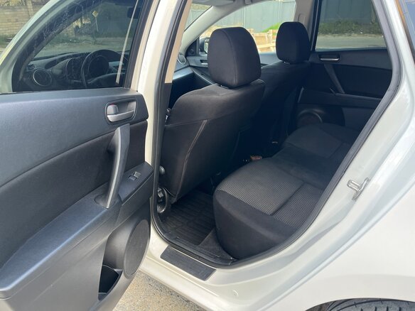 2012 Mazda 3 II (BL) Рестайлинг, белый, 1170000 рублей - вид 18